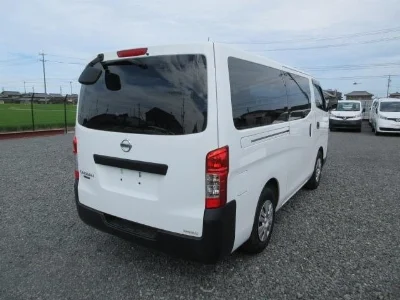 NISSAN NV350 CARAVAN