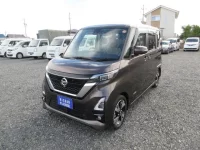 Цена авто Nissan Roox с аукционов Японии, номер кузова B45A, пробег 40 000, оценка 8