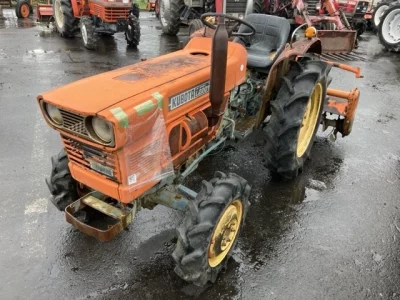 KUBOTA KUBOTA