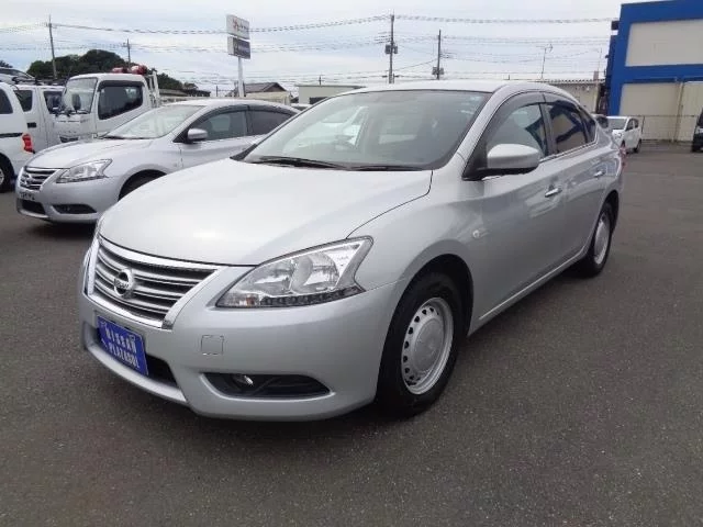 Nissan Sylphy  с аукциона в Японии