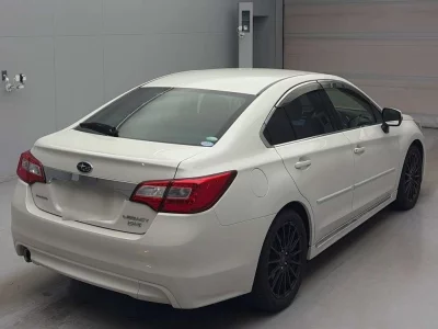 SUBARU LEGACY B4