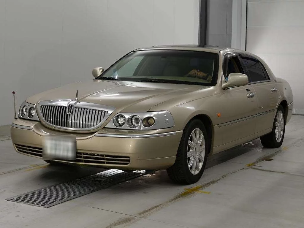 Lincoln Town Car  с аукциона в Японии