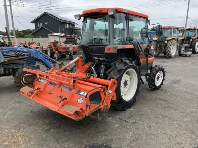 KUBOTA KUBOTA