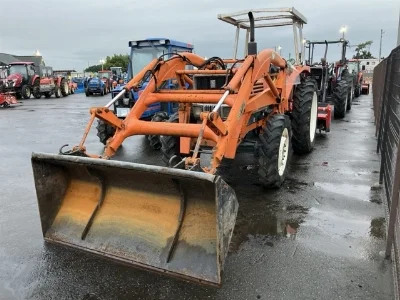 KUBOTA KUBOTA