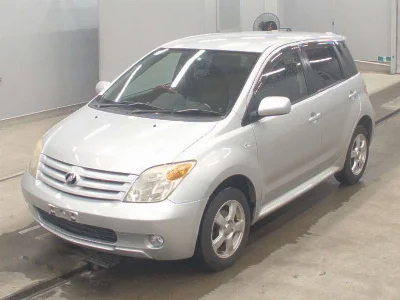 TOYOTA IST