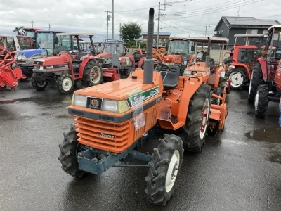 KUBOTA KUBOTA