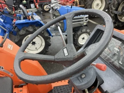 KUBOTA KUBOTA