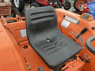 KUBOTA KUBOTA