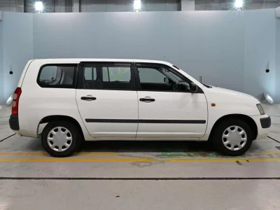 TOYOTA SUCCEED