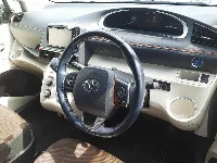 Цена авто Toyota Sienta с аукционов Японии, номер кузова NHP170G, пробег 97 000, оценка 8