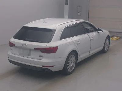 AUDI A4 AVANTE