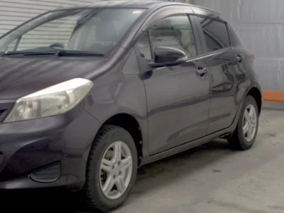 TOYOTA VITZ