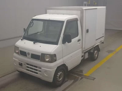 NISSAN CLIPPER TRUCK