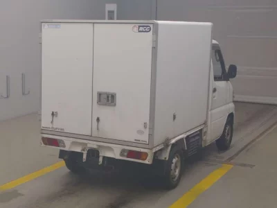 NISSAN CLIPPER TRUCK