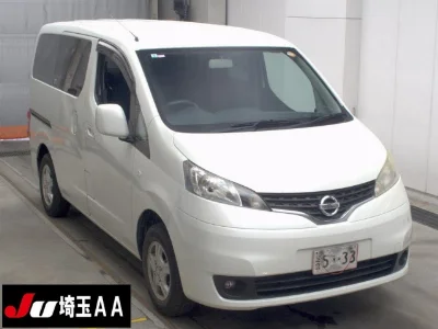 NISSAN NV200