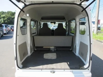 NISSAN CLIPPER VAN