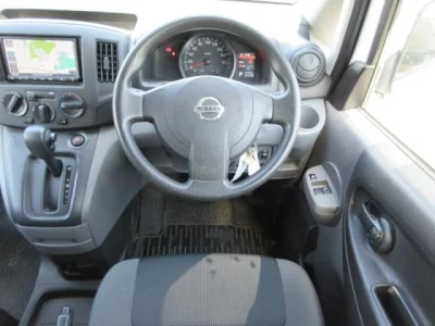 NISSAN NV200