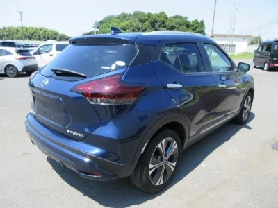 NISSAN KICKS