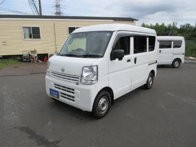 NISSAN CLIPPER VAN