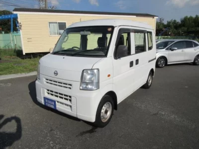 NISSAN CLIPPER VAN
