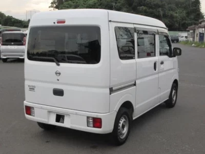 NISSAN CLIPPER VAN