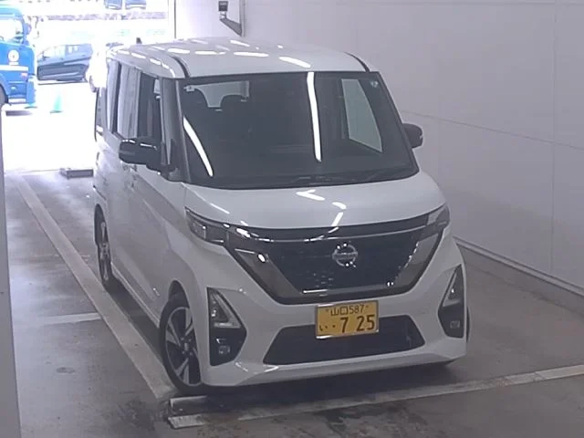 Nissan Roox 2022