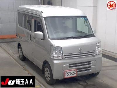 NISSAN CLIPPER VAN
