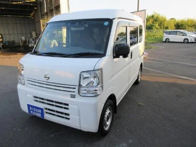 NISSAN CLIPPER VAN