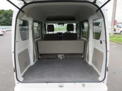 NISSAN CLIPPER VAN