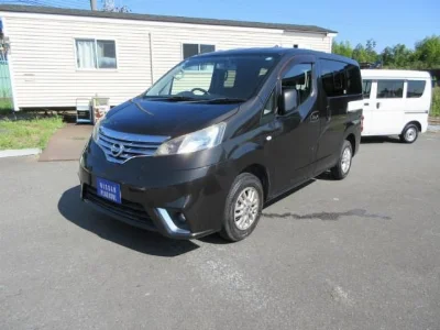 NISSAN NV200