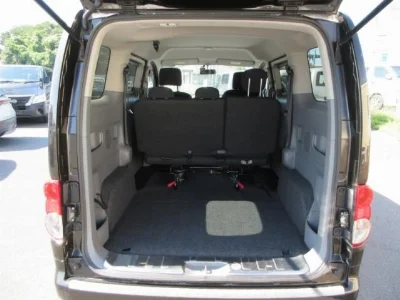 NISSAN NV200