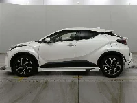 Цена авто Toyota C-HR с аукционов Японии, номер кузова NGX50, пробег 82 000, оценка 8