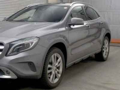 MERCEDES BENZ GLA