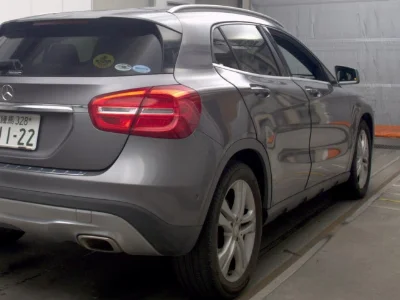MERCEDES BENZ GLA