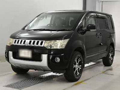 MITSUBISHI DELICA D5