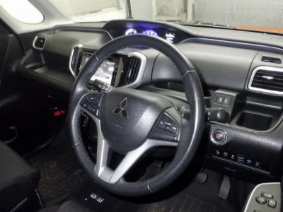 MITSUBISHI DELICA D2