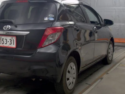 TOYOTA VITZ