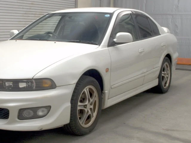 Mitsubishi Galant  с аукциона в Японии