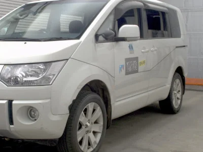 MITSUBISHI DELICA D5