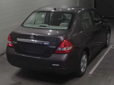 NISSAN TIIDA LATIO