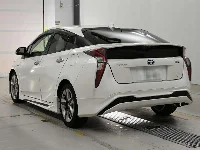 Цена авто Toyota Prius с аукционов Японии, номер кузова ZVW50, пробег 148 000, оценка 8