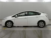 Цена авто Toyota Prius с аукционов Японии, номер кузова ZVW30, пробег 81 000, оценка 6