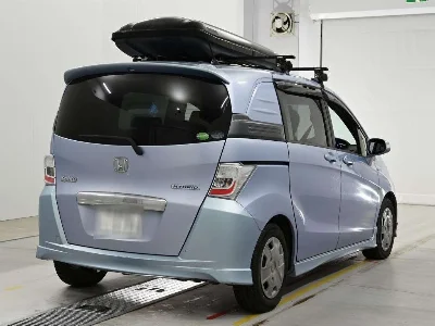 HONDA FREED SPIKE