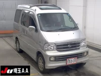 Daihatsu Atrai 7