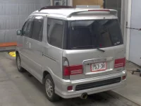 Daihatsu Atrai 7