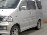 Daihatsu Atrai 7