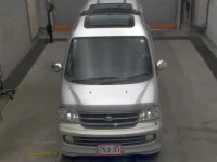 Daihatsu Atrai 7