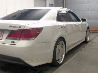 Цена авто Toyota Crown с аукционов Японии, номер кузова AWS210, пробег 102 000, оценка 2