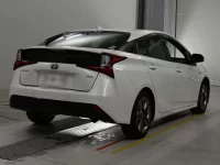 Цена авто Toyota Prius с аукционов Японии, номер кузова ZVW51, пробег 61 000, оценка 3