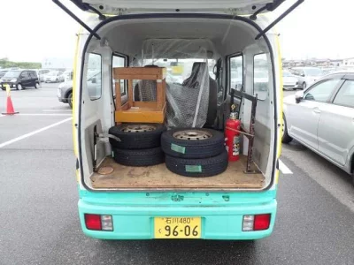 NISSAN CLIPPER VAN